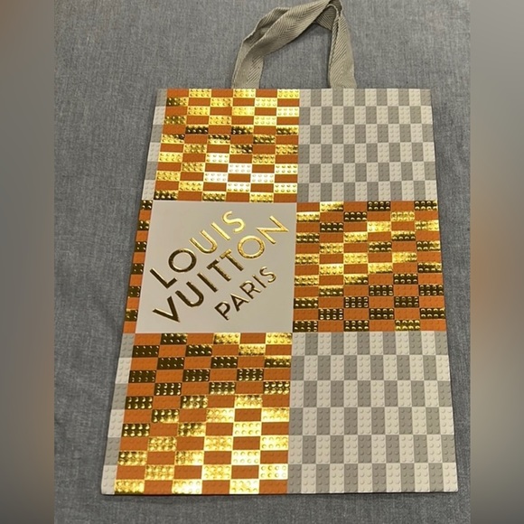 Louis Vuitton 2022 Holiday Lego Shopping Bag - Picture 3 of 5